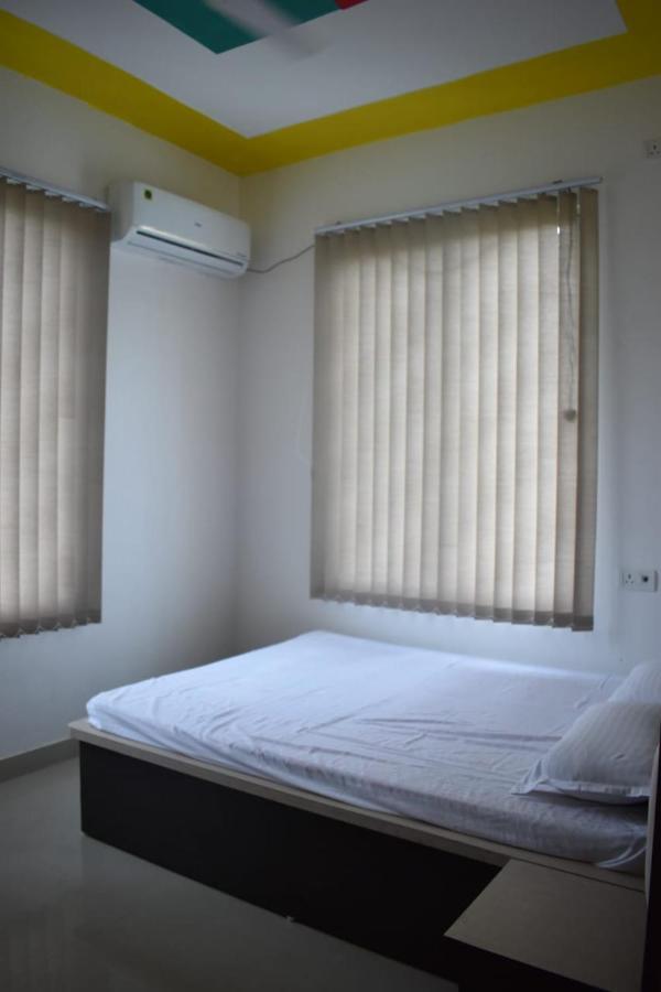 Hotel Vishal Buxar Extérieur photo