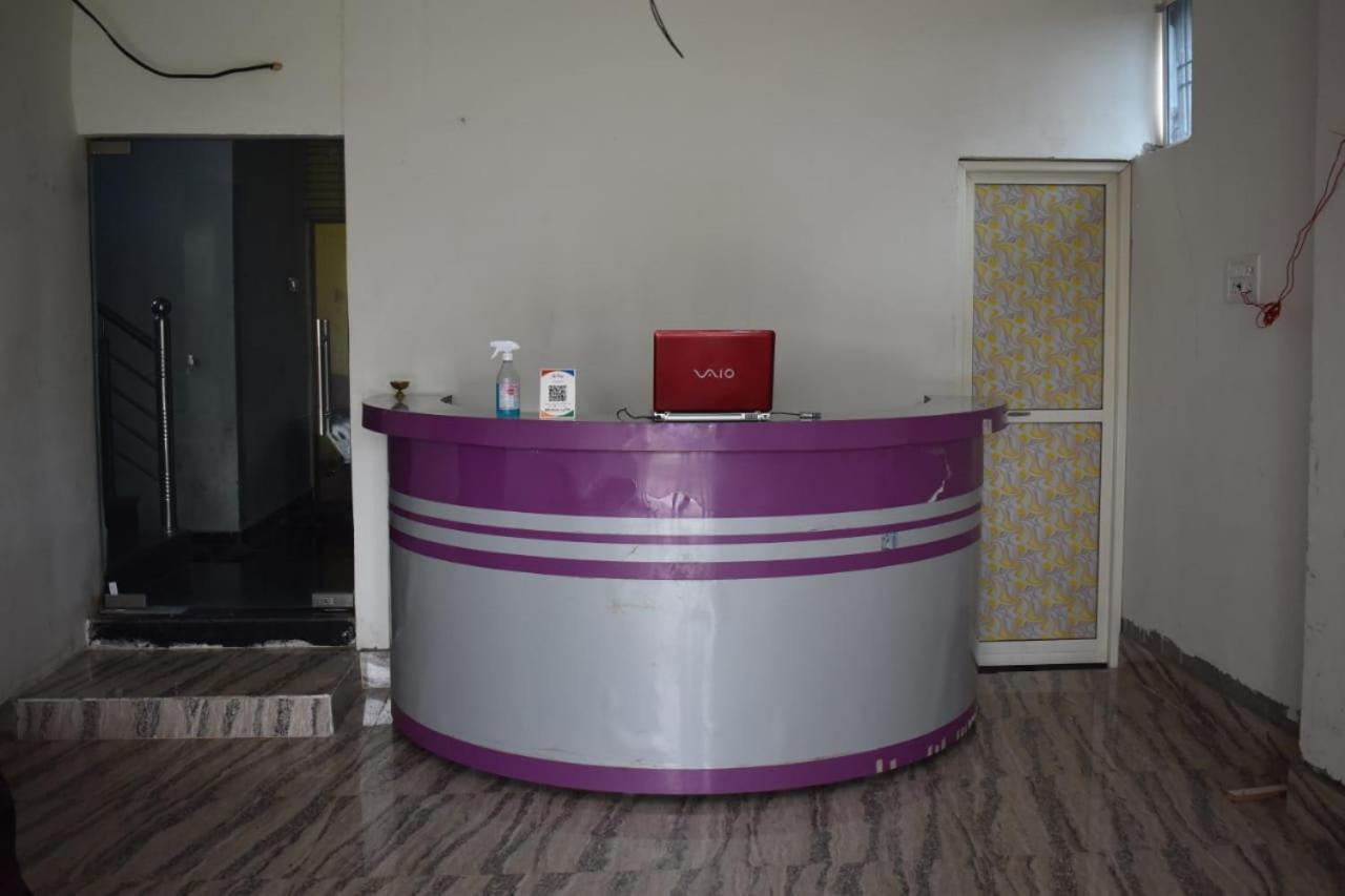 Hotel Vishal Buxar Extérieur photo