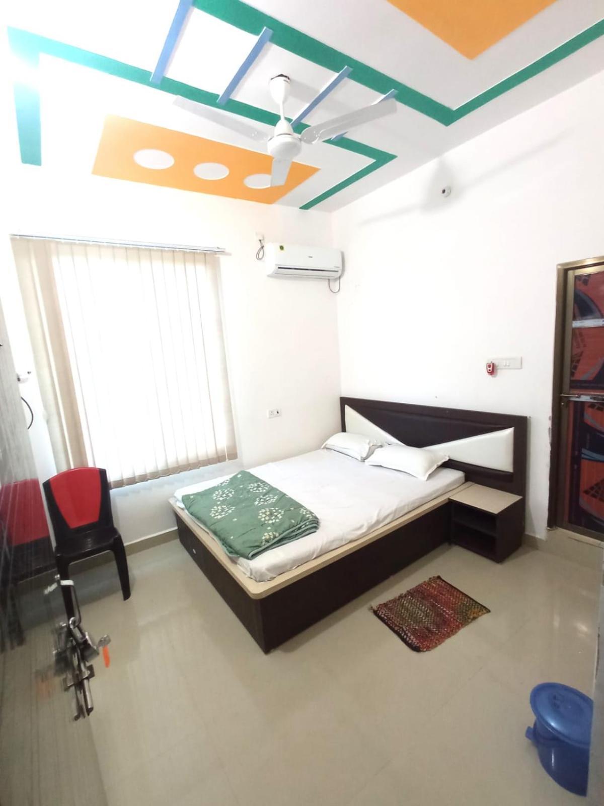 Hotel Vishal Buxar Extérieur photo